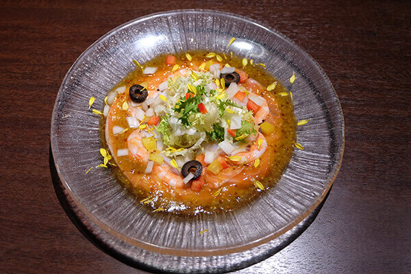 宮城県産銀王サーモンと旬魚のカルパッチョ　¥1,490